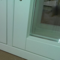 Vakio lämpölasipuite suoralla reunalla