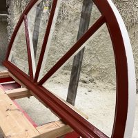 Kaaripuite kattolyhtyyn. Pellavaöljykittaus