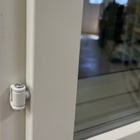 Huulletun sisäpuitteen vakio sarana. Vakio lämpölasimuoto